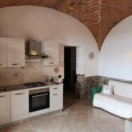 Alloggio per agriturismo Sara *